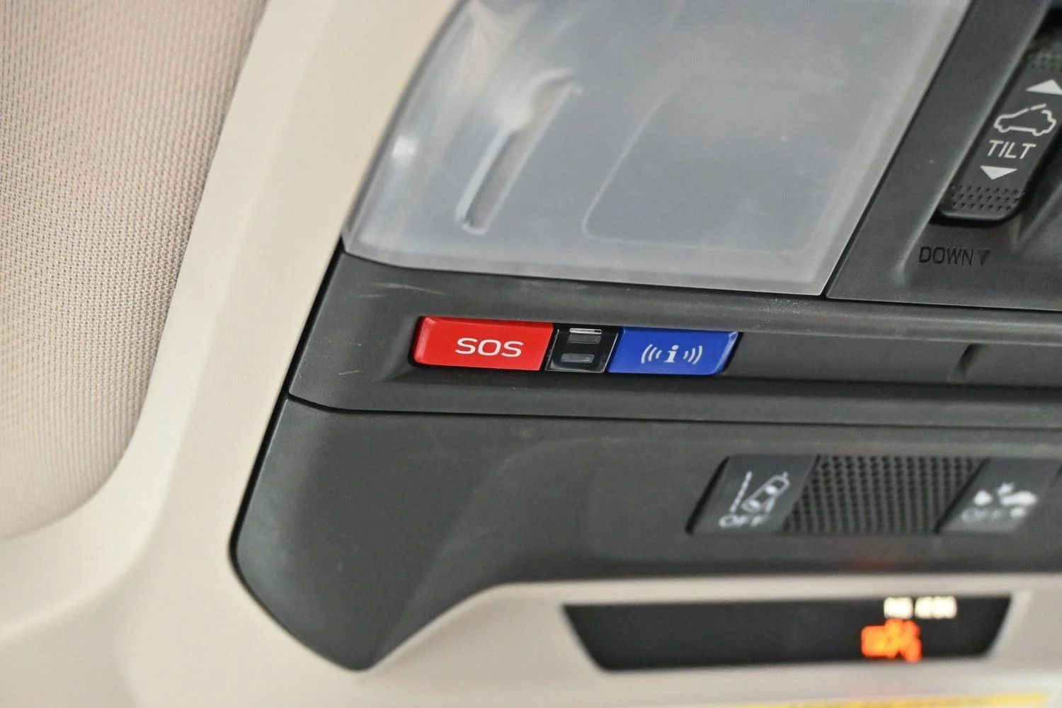 Used 2019 Dark Gray Metallic Subaru Limited image 29