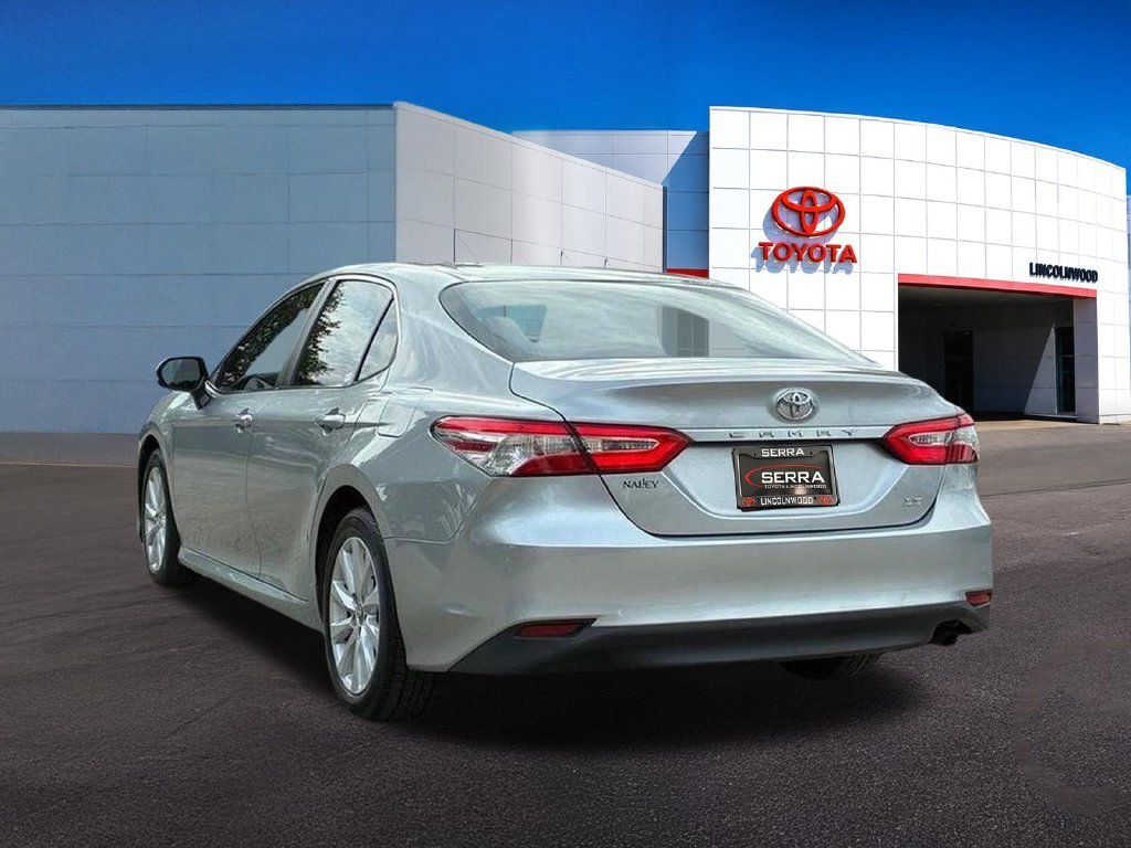 Used 2018 Silver Toyota LE image 13