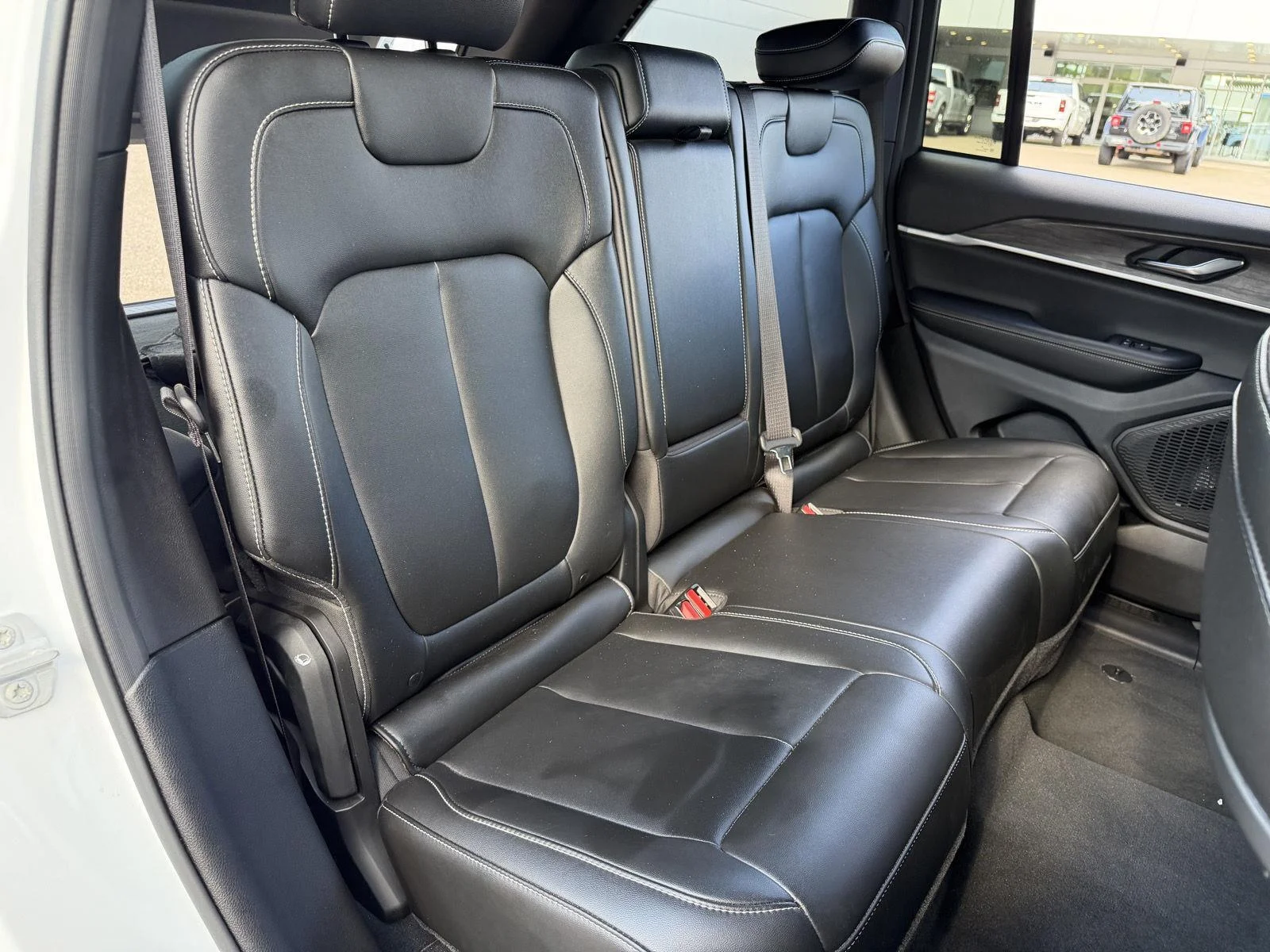 Used 2024 Bright White Clearcoat Jeep Limited image 20