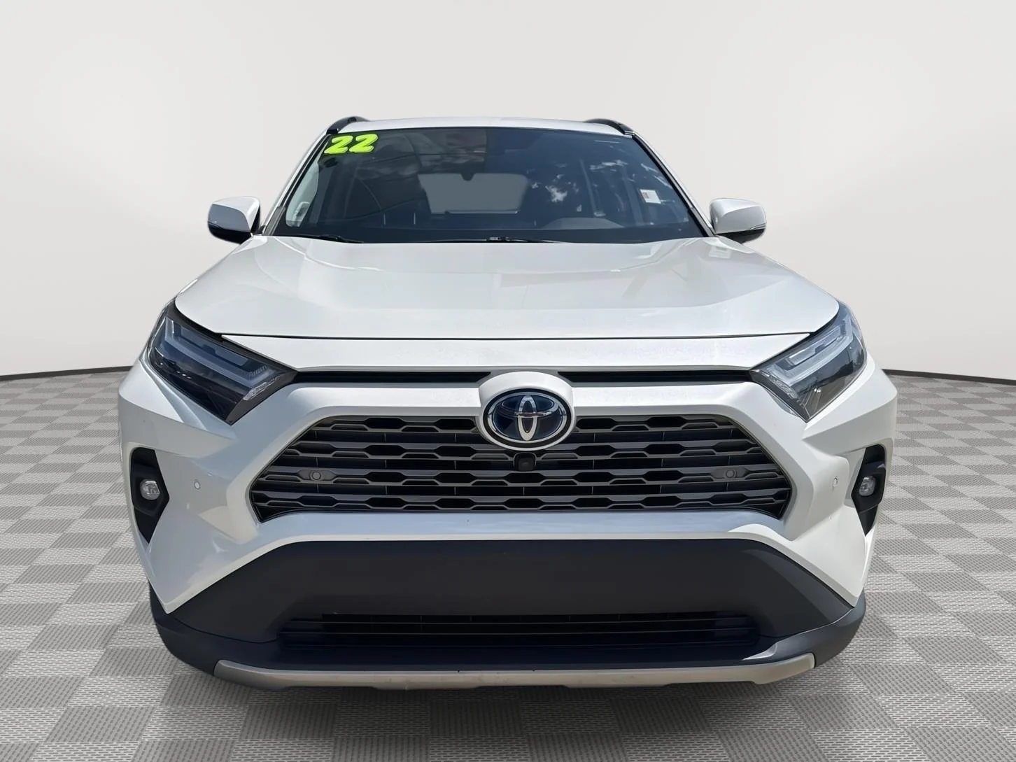 Used 2022 Blizzard Pearl Toyota Limited image 10