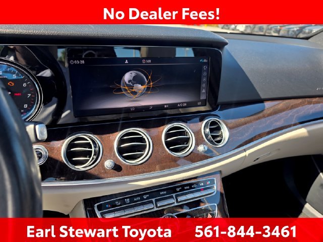 Used 2019  Mercedes-Benz E 300 image 4