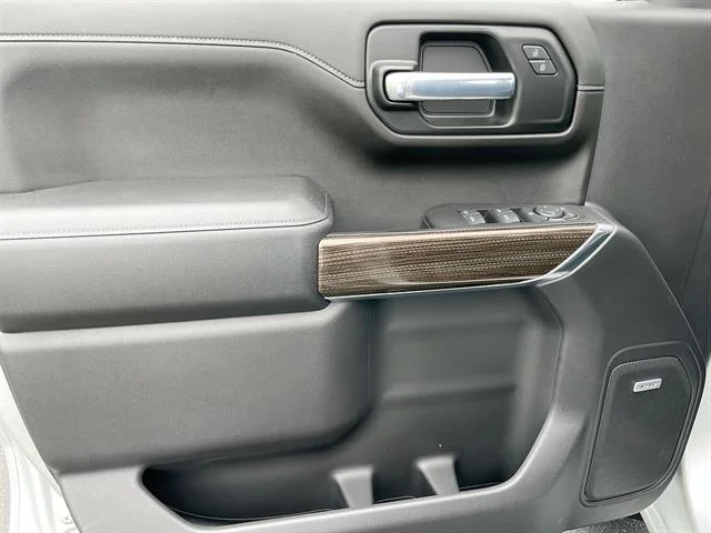 Used 2020 Silver Ice Metallic Chevrolet LT Trail Boss image 22