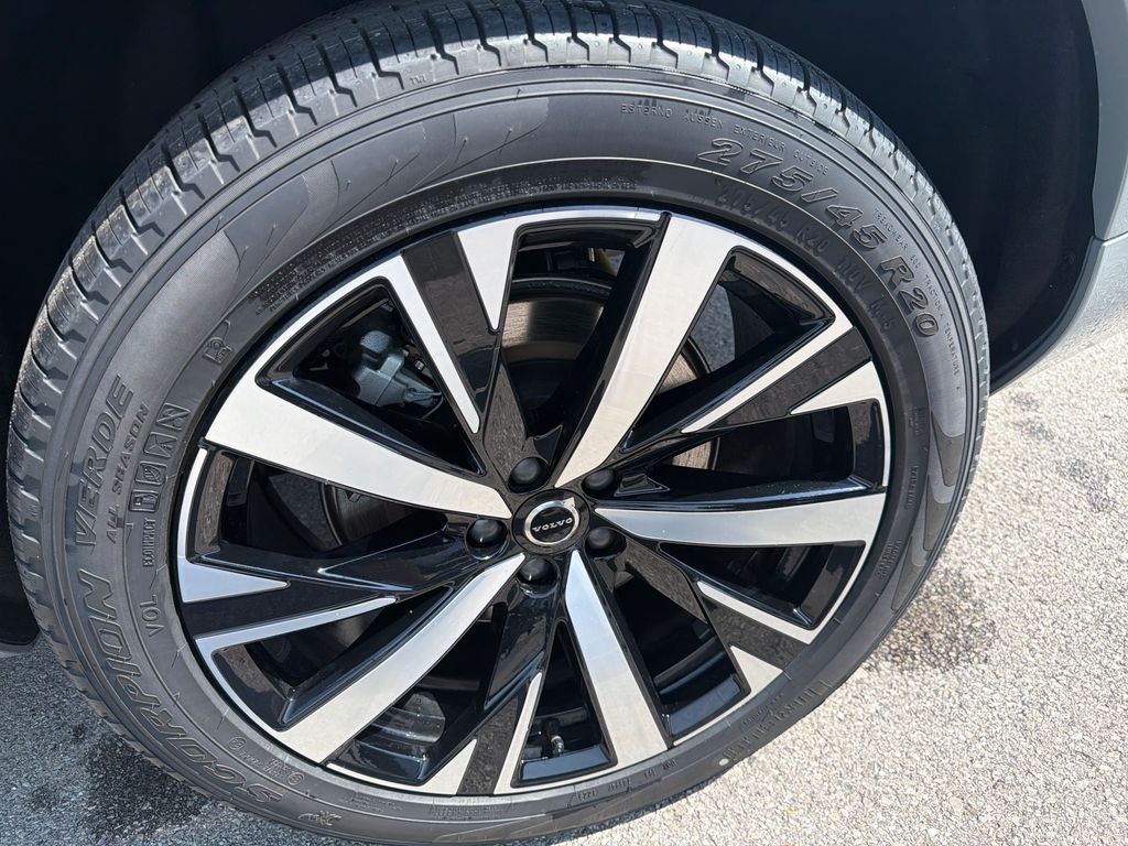 New 2026 Gray Volvo B5 Core image 9