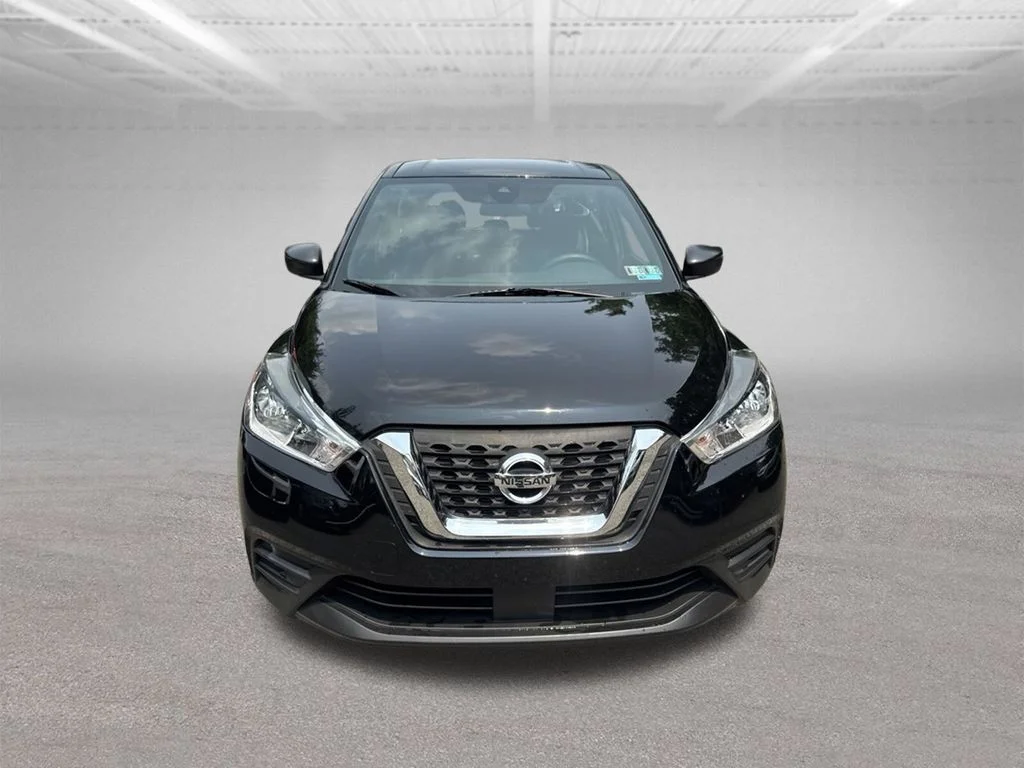 Used 2020 Black Nissan S image 9
