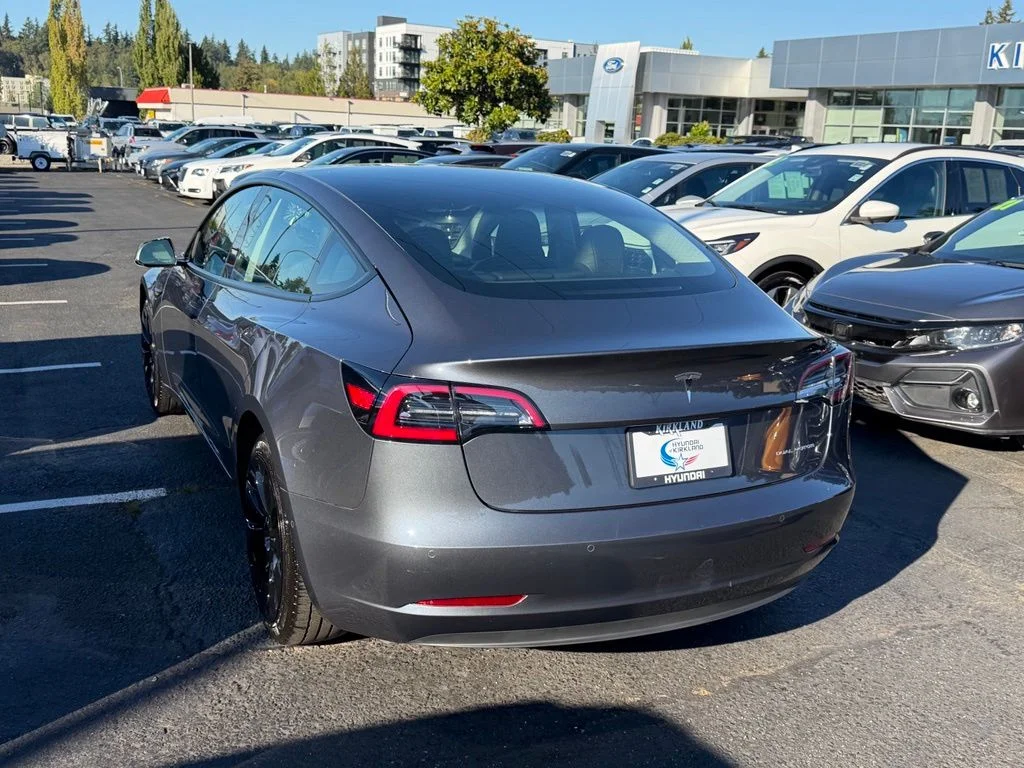 Used 2022 Midnight Silver Metallic Tesla Long Range image 8