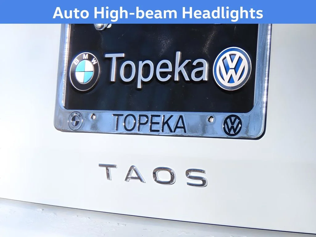 2025 Volkswagen Taos SE Black - Photo 9