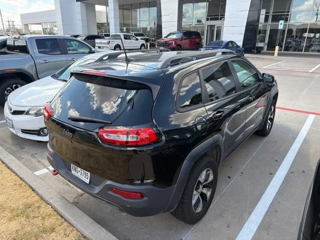 Used 2018 Black Jeep Trailhawk image 5