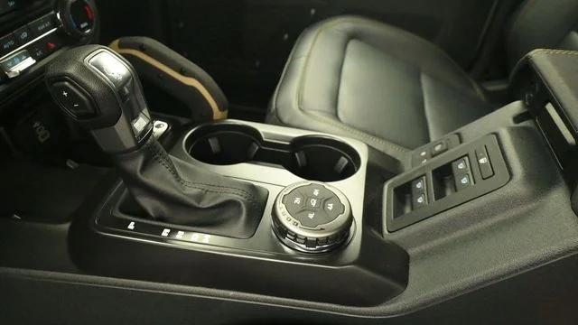 New 2026 Avalanche Gray Ford Badlands® image 21