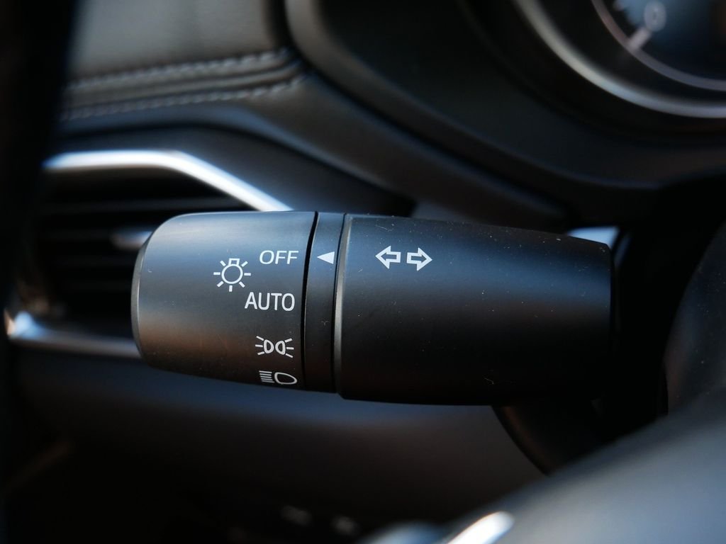 Used 2021 Blue Mazda Touring image 19