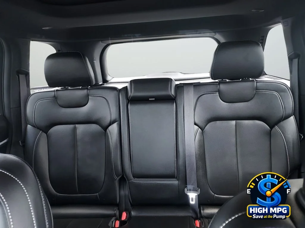 Used 2024 Black Jeep Limited image 31