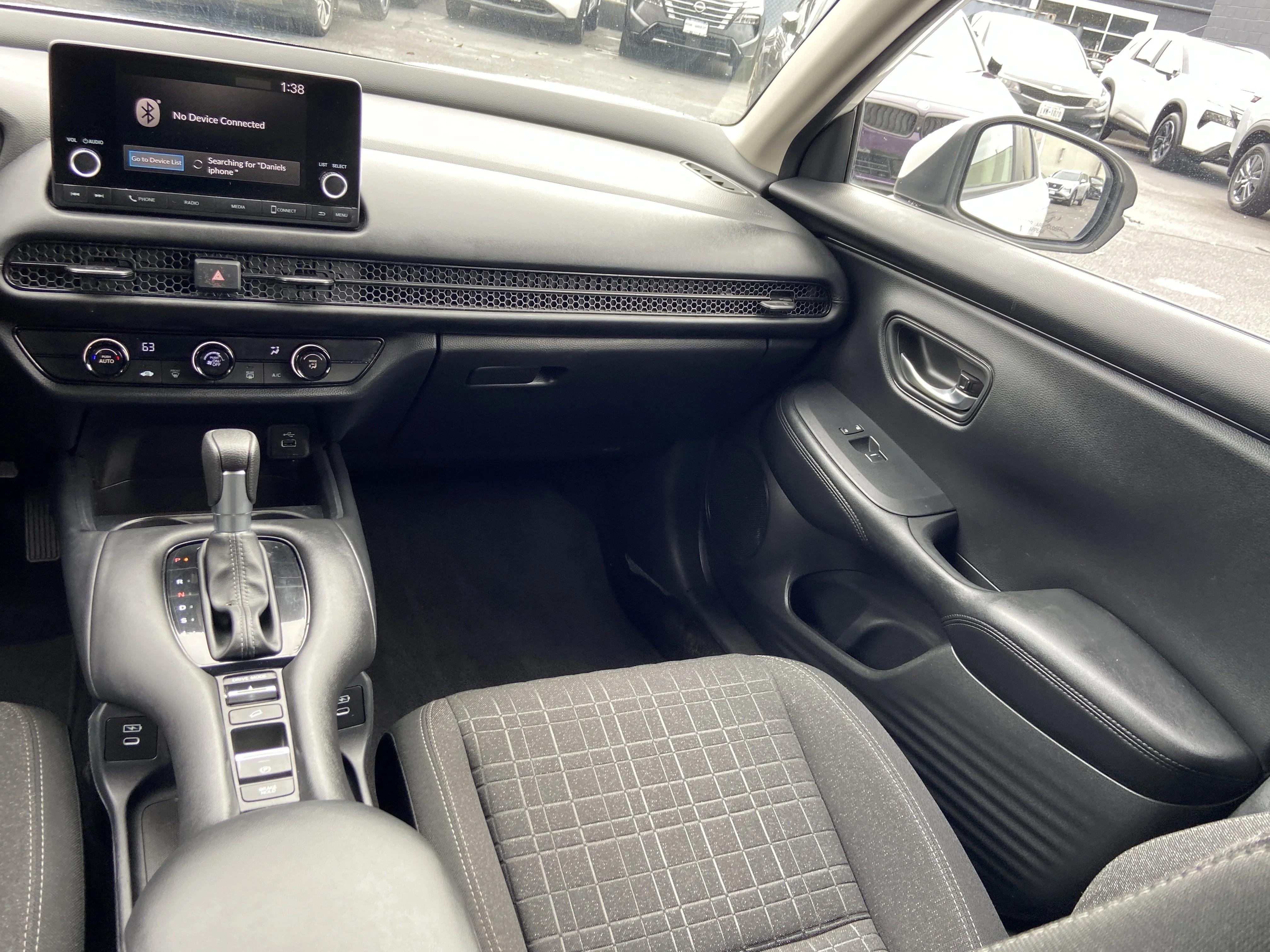 2025 Honda HR-V LX - Photo 14