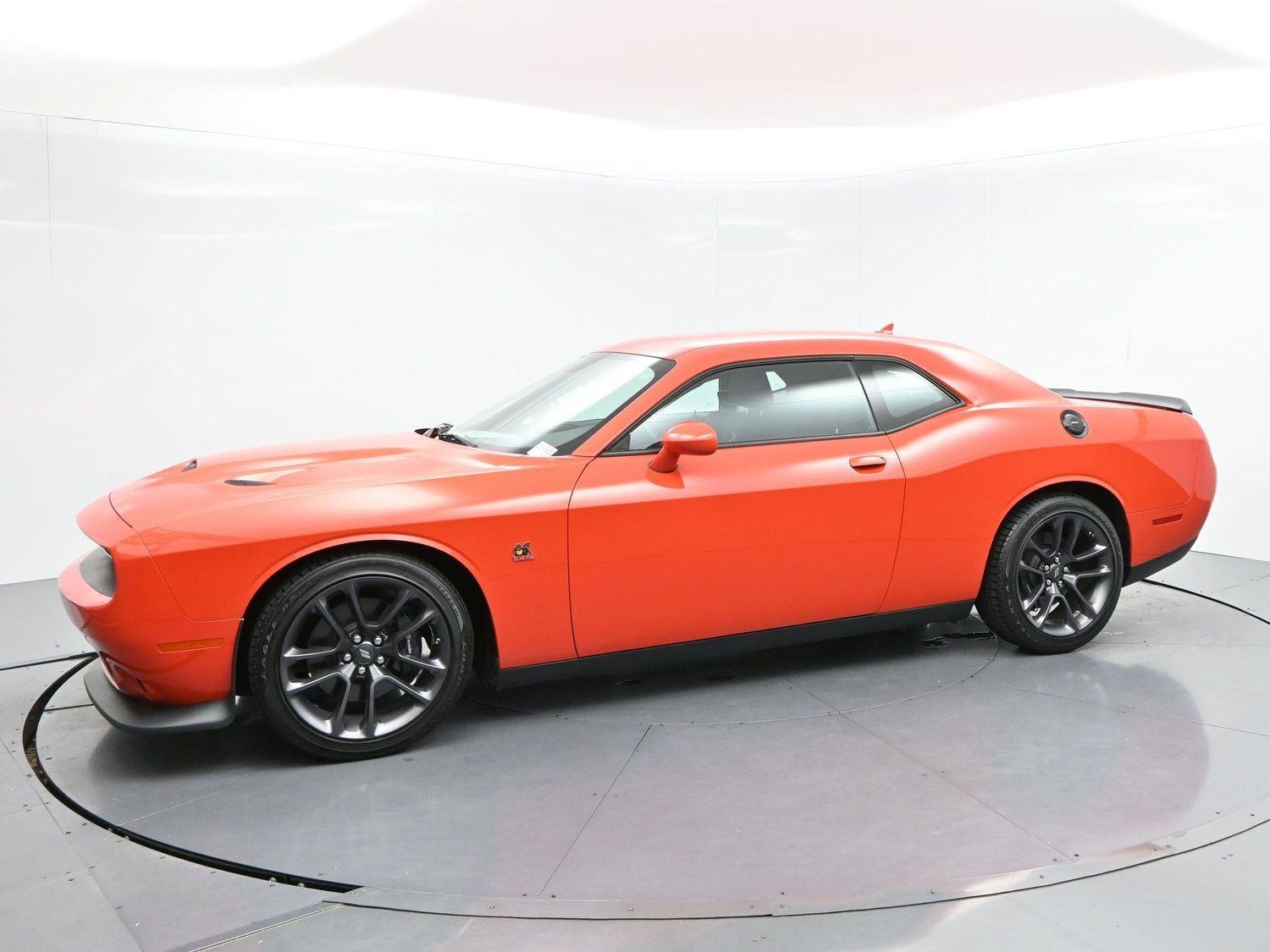 Used 2022 Go Mango Dodge R/T Scat Pack image 4