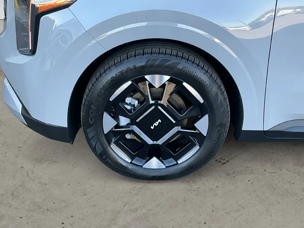 Used 2025 White Kia EX image 13
