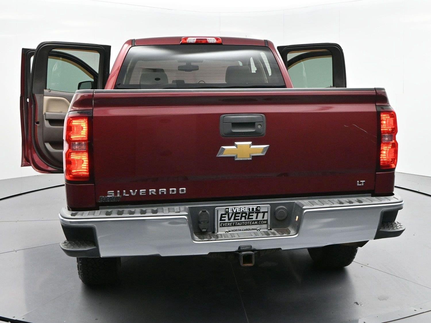 Used 2015 DEEP RUBY METALLIC Chevrolet LT image 36