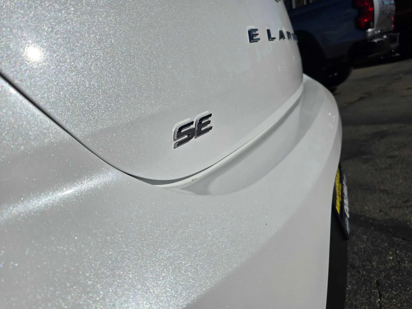 Used 2020  Hyundai SE image 25