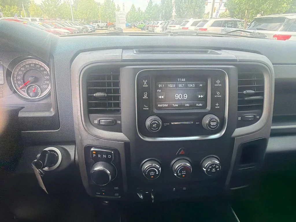 Used 2019 Gray Ram Express image 13