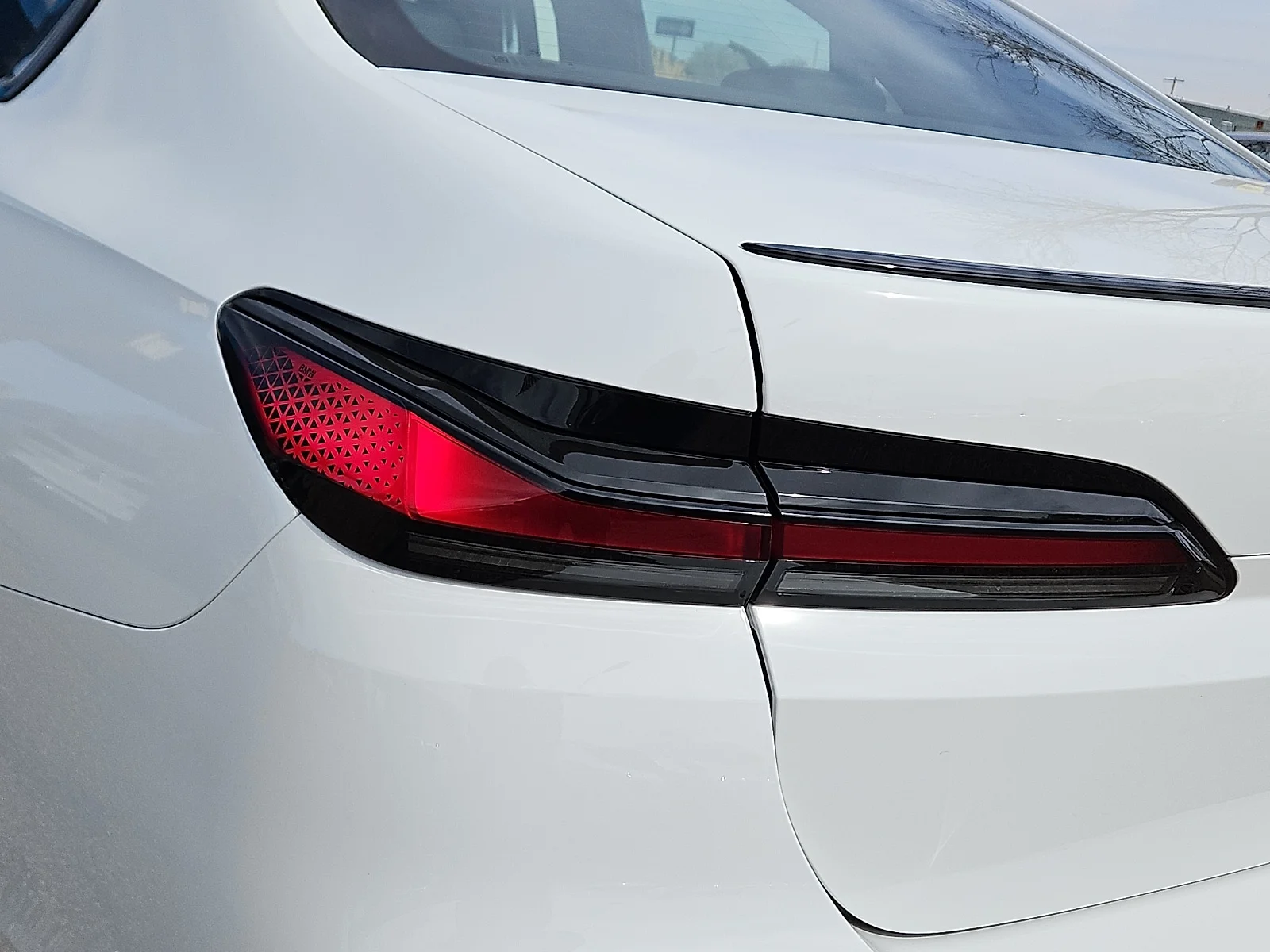 New 2026 Alpine White BMW i Rear-Wheel Drive image 7