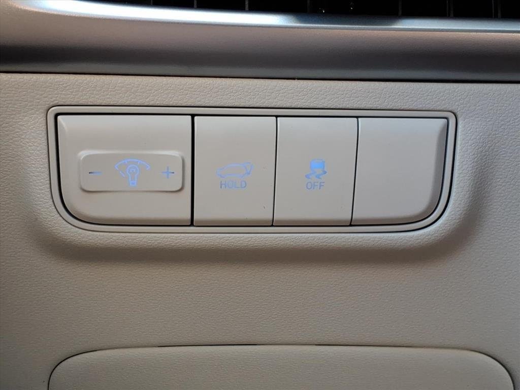 New 2026 Shimmering Silver Hyundai SEL AWD image 19