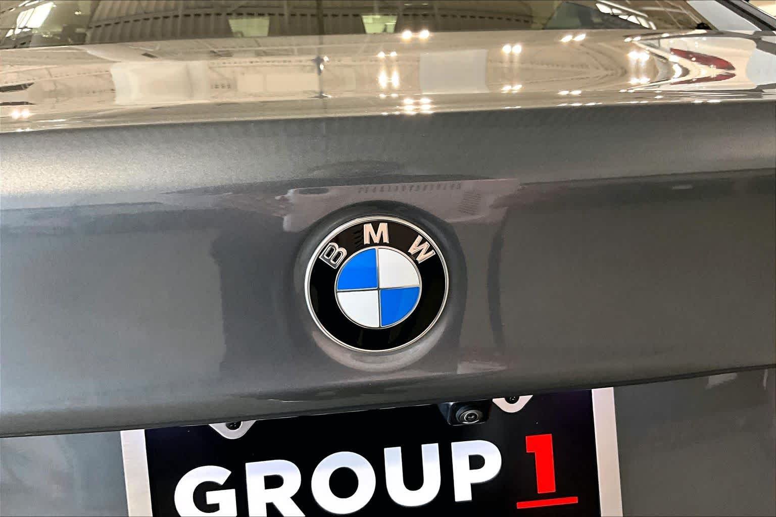 Used 2022 Bluestone Metallic BMW 530i image 10