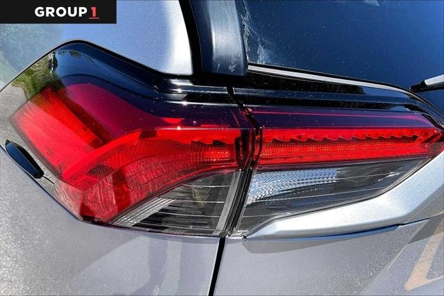 Certified Used 2024 SILVER SKY METALLIC Toyota  image 28