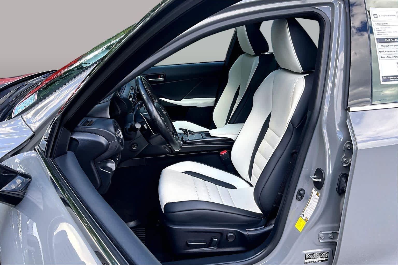 Used 2024 Incognito Lexus F SPORT image 9