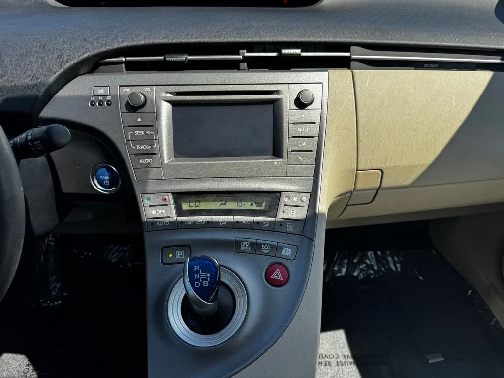 Used 2013 Red Toyota Two image 26