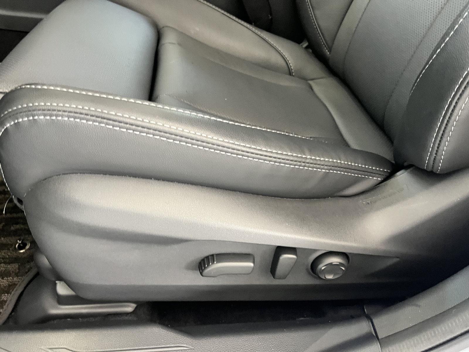 Certified Used 2025 Ice Silver Metallic Subaru Limited image 28