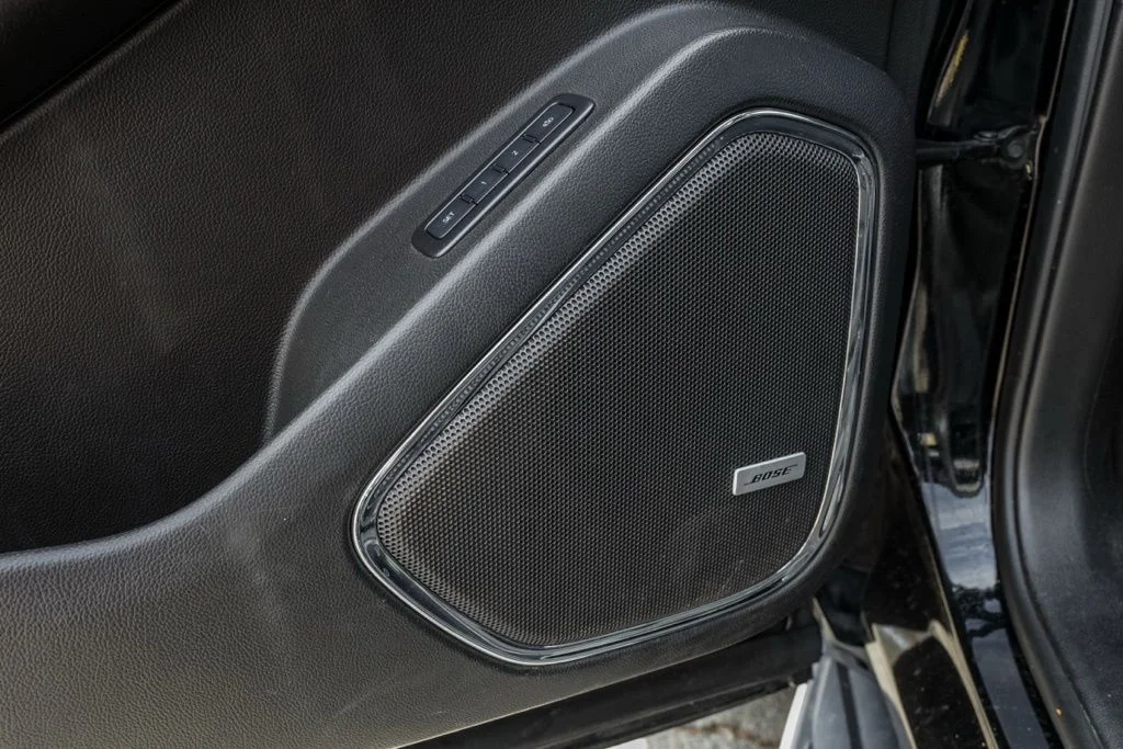 Used 2020 Black GMC SLT image 15