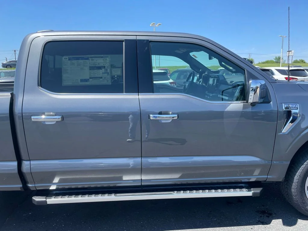 New 2026 Carbonized Gray Metallic Ford Lariat® image 31