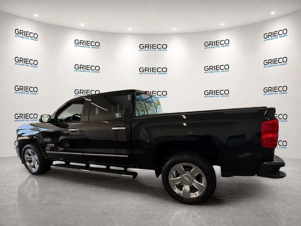 Used 2015 Black Chevrolet LT image 5
