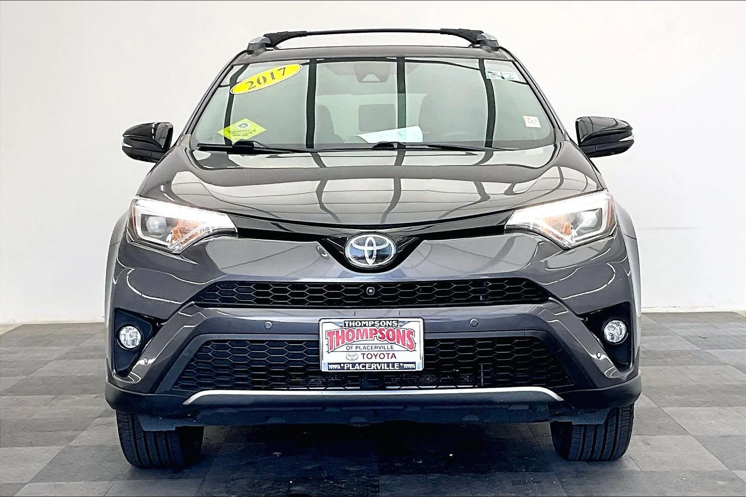 Used 2017 Toyota RAV4 SE with VIN JTMJFREV9HJ134863 for sale in Placerville, CA