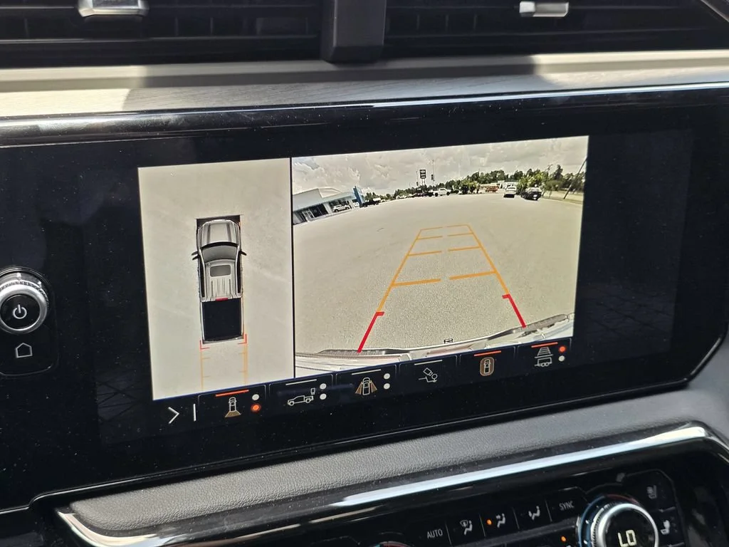 Used 2024 Summit White GMC AT4 image 23