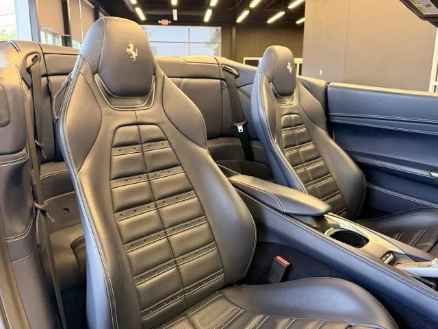 Certified Used 2019 Bianco Avus Ferrari Base image 17