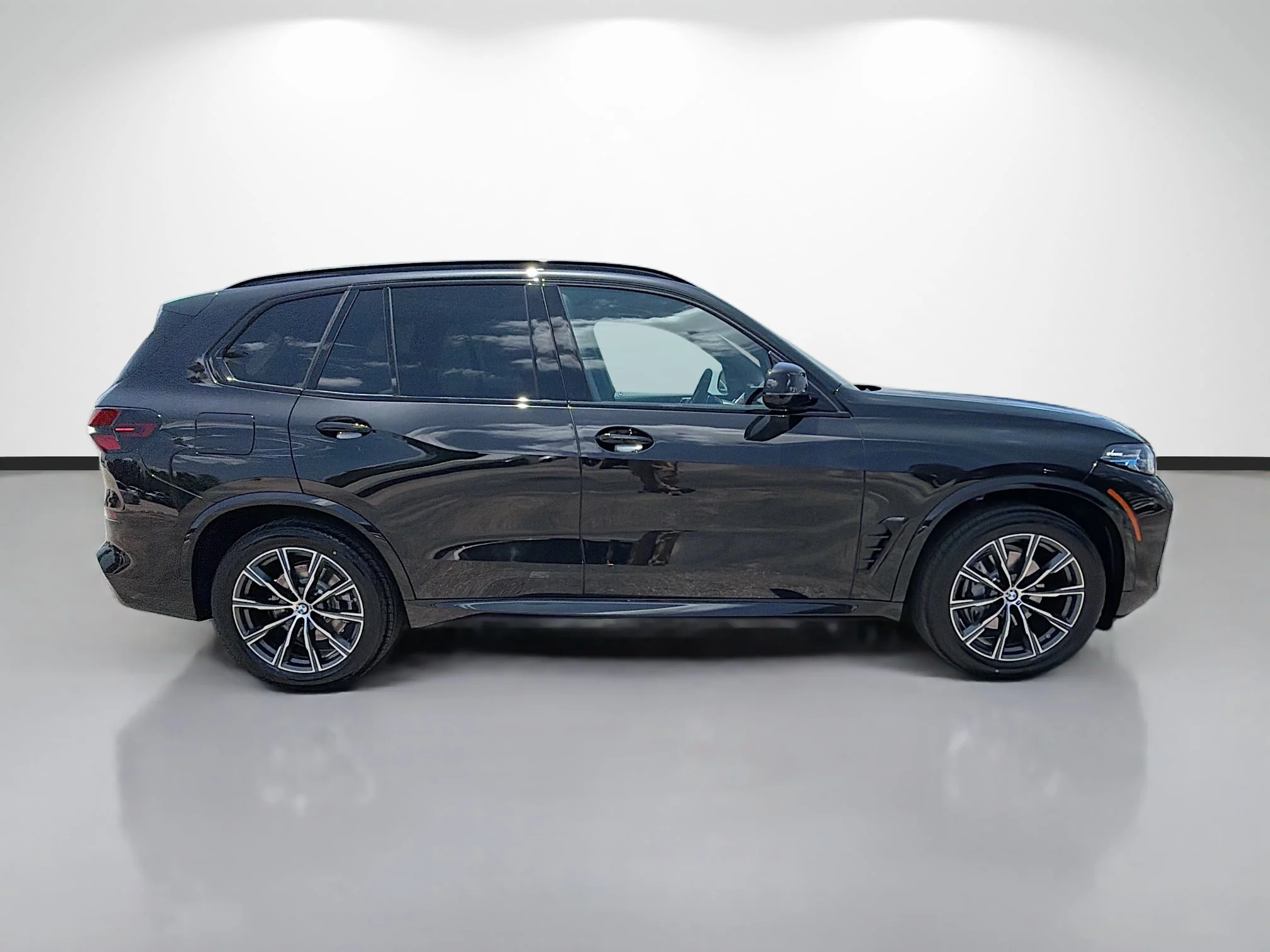 New 2026 Black Sapphire Metallic BMW xDrive40i image 2