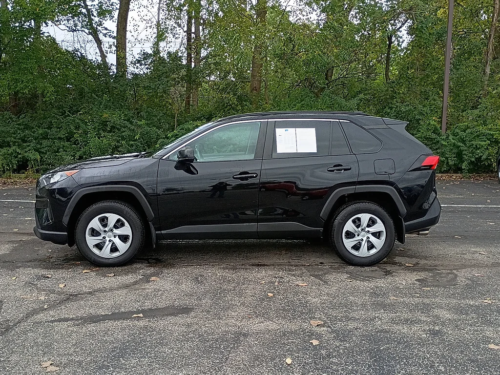 Used 2020 Midnight Black Metallic Toyota LE image 6