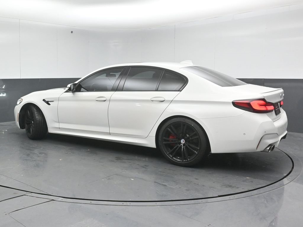 2022 BMW M5 - Image 4
