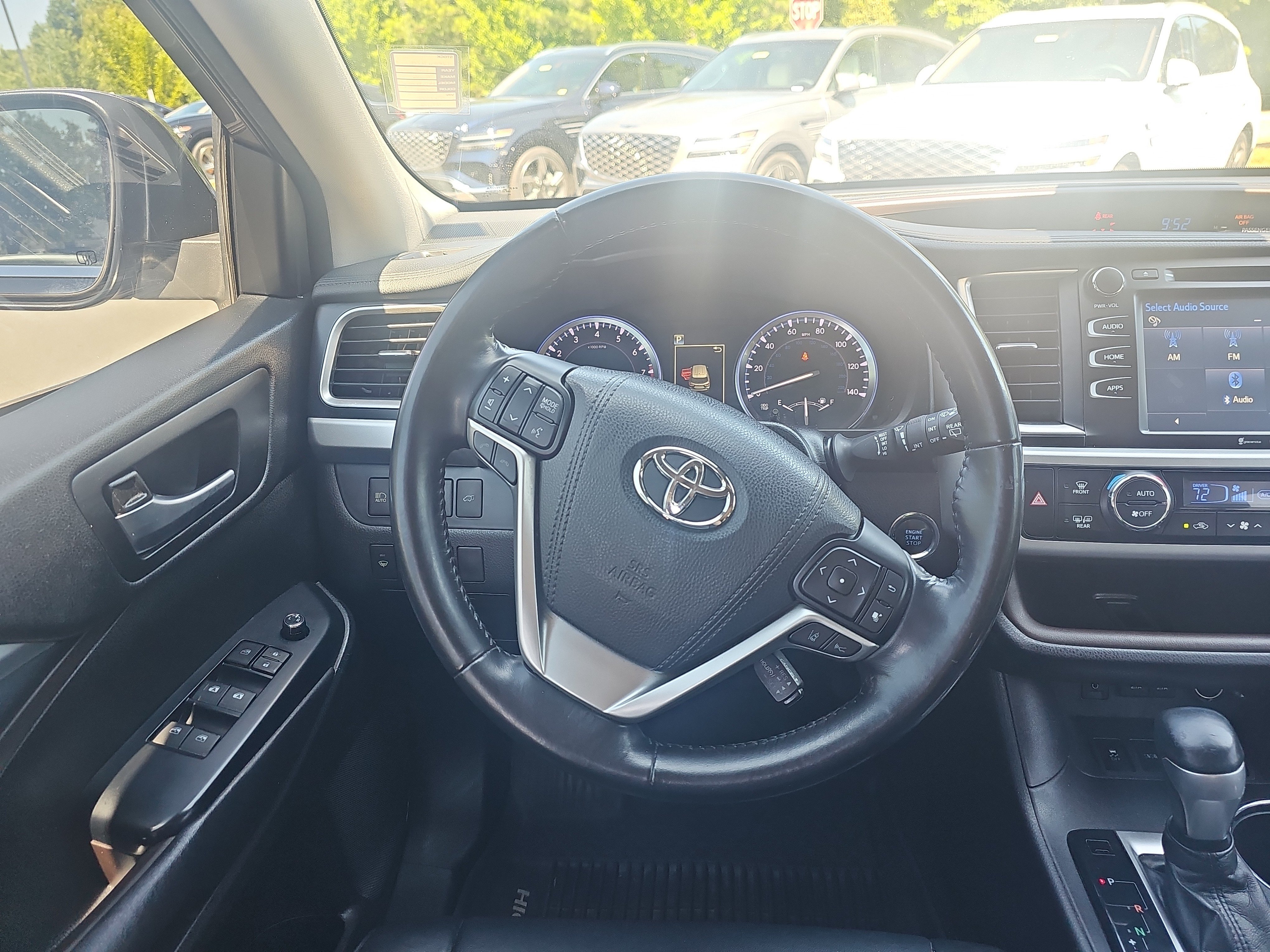 Used 2018 Predawn Gray Mica Toyota XLE image 16