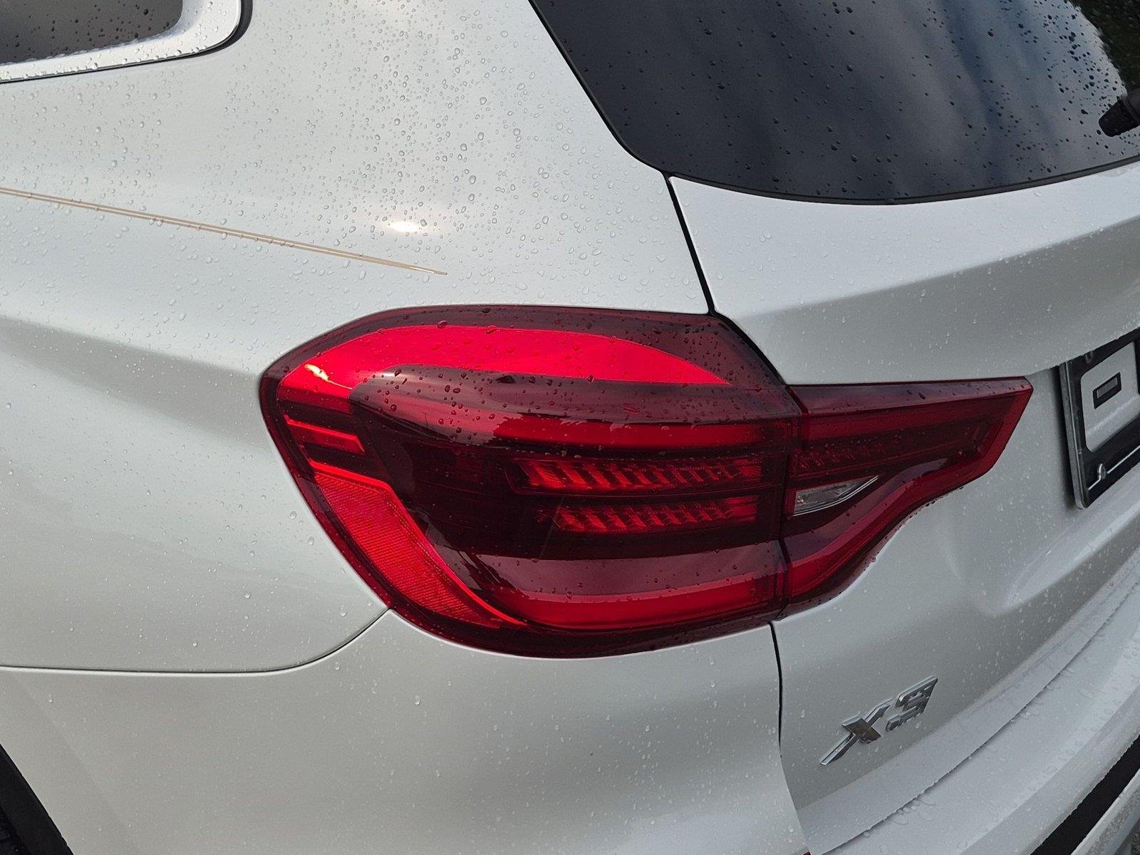 Used 2019 Mineral White Metallic BMW xDrive30i image 12