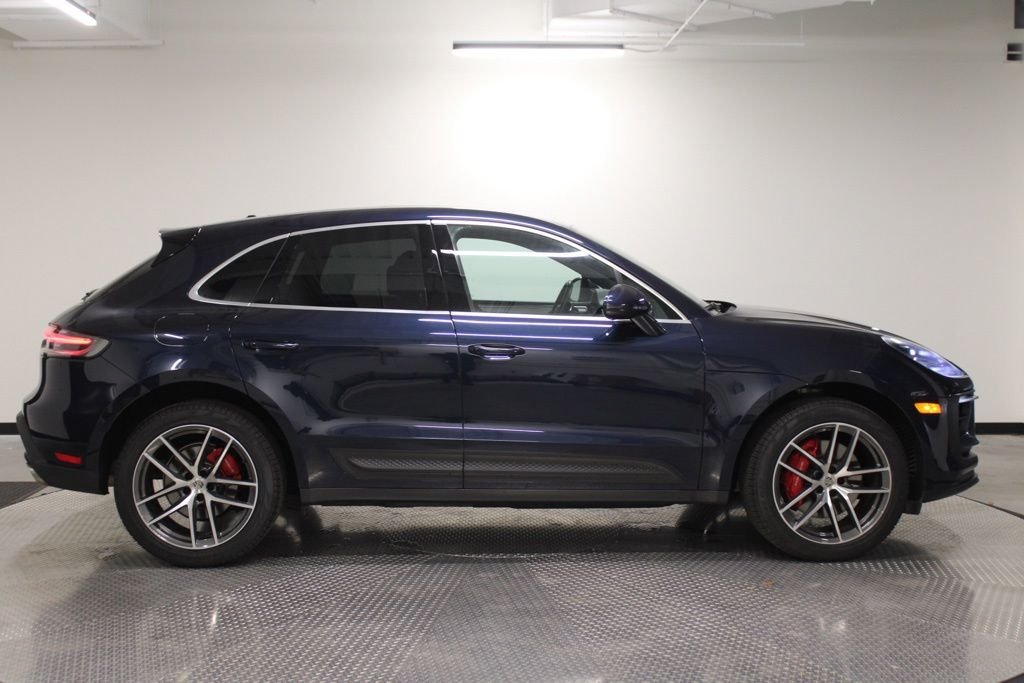 Used 2022  Porsche S image 8