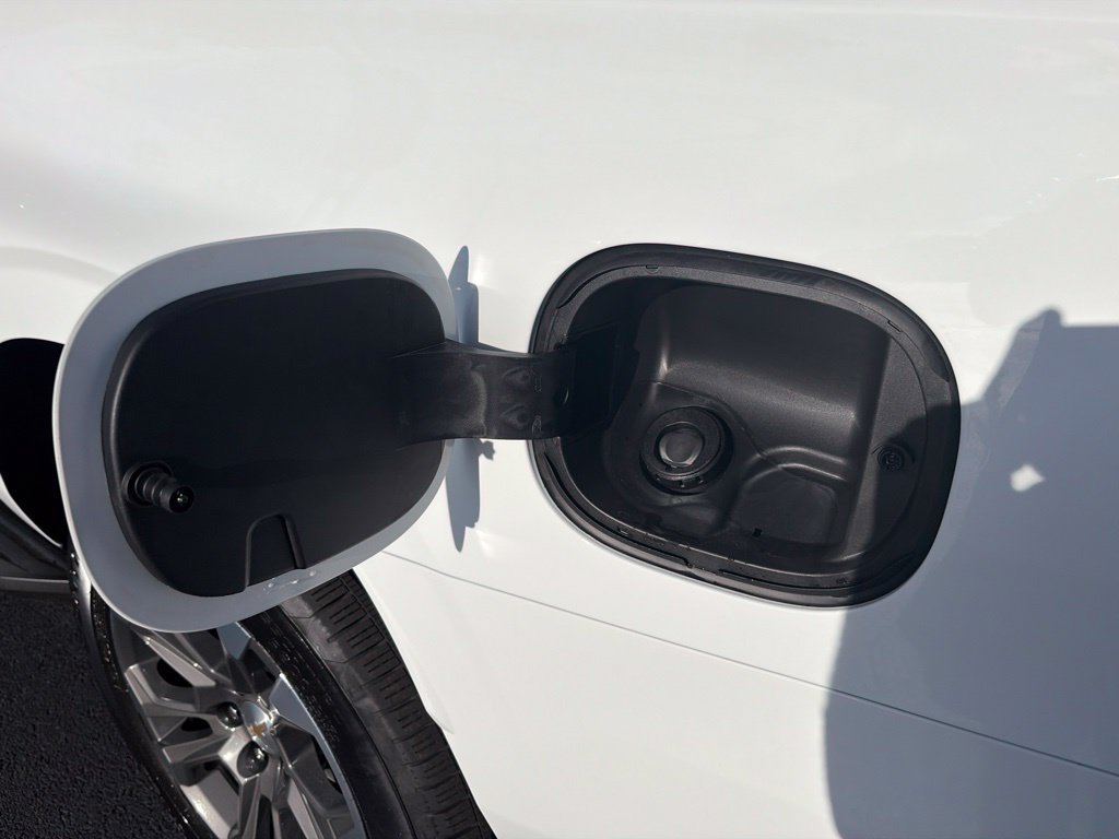 2026 Chevrolet Suburban LT - Photo 38