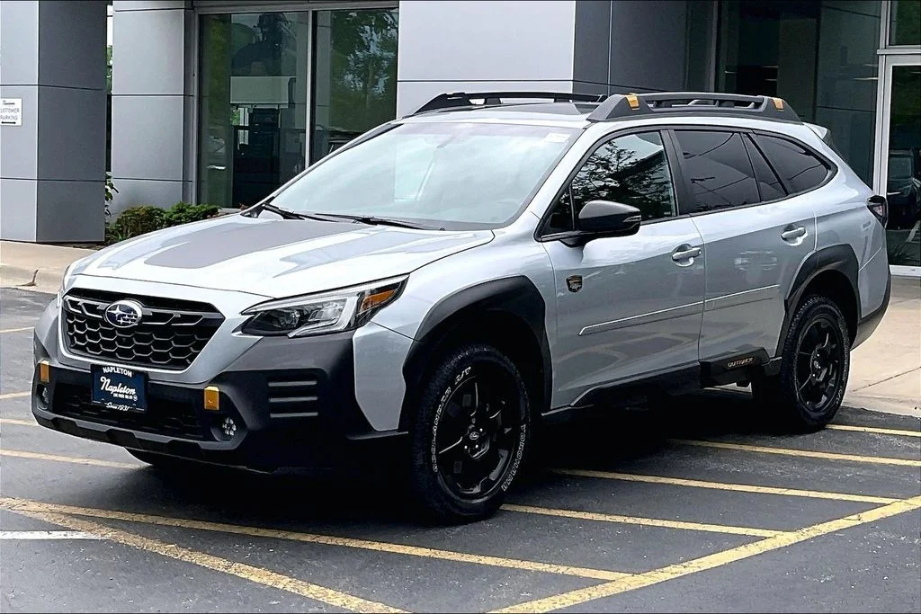 Used 2022 Silver Subaru Wilderness image 15
