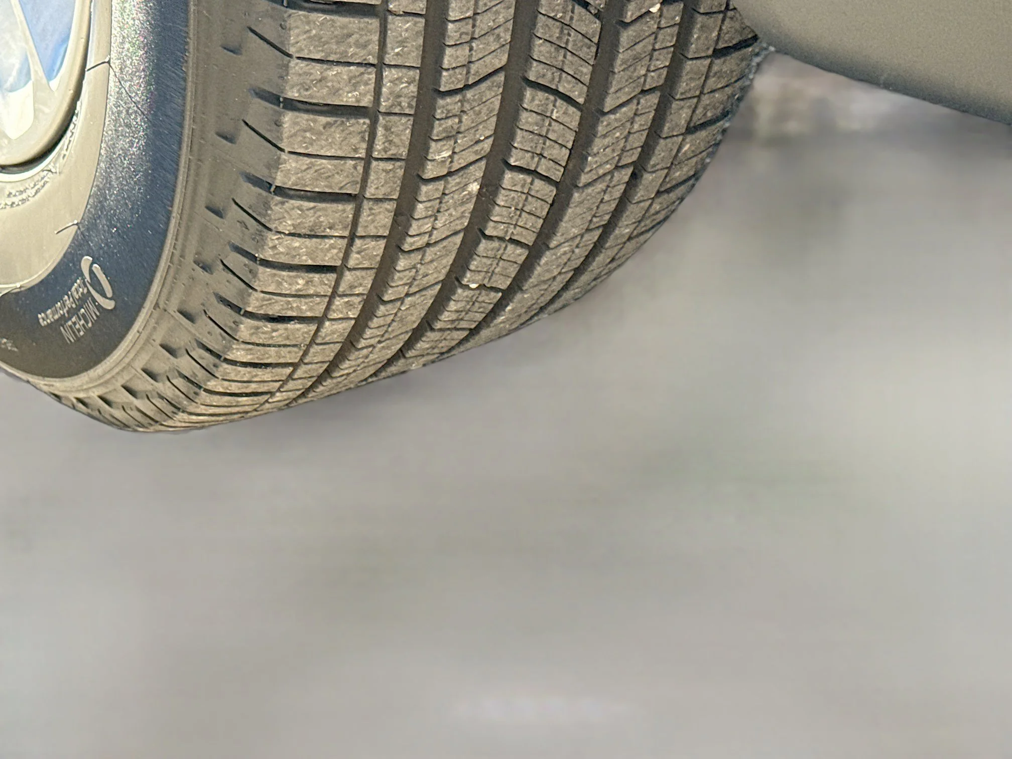 Used 2025 Silver Zynith Jeep Laredo X image 43