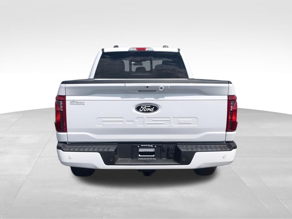 New 2026 White Ford XLT image 7