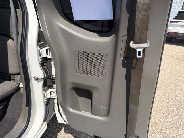 Used 2019 Glacier White Nissan S image 11