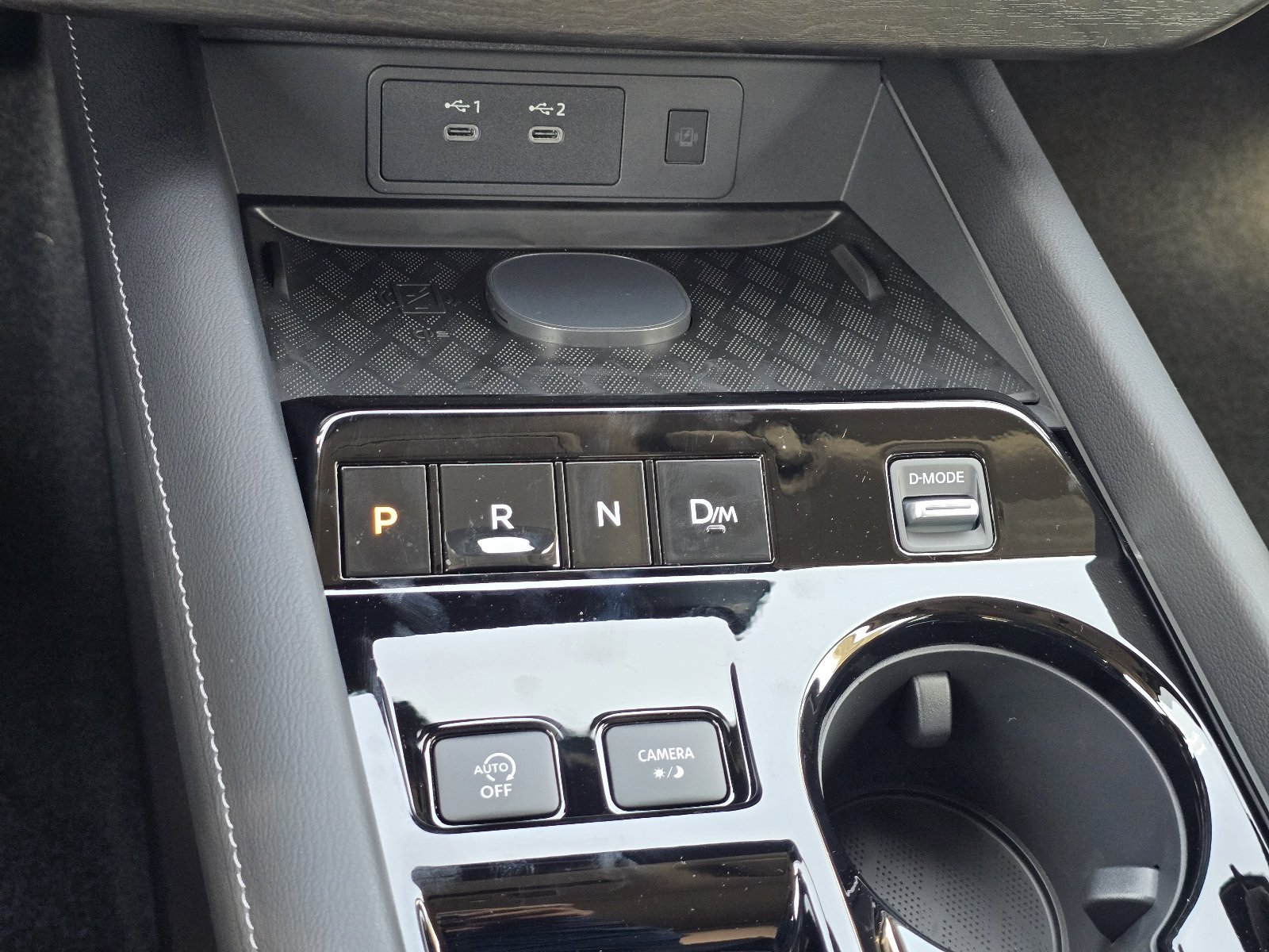 New 2027 Everest White Pearl Tricoat/Super Black Nissan Dark Armor image 18