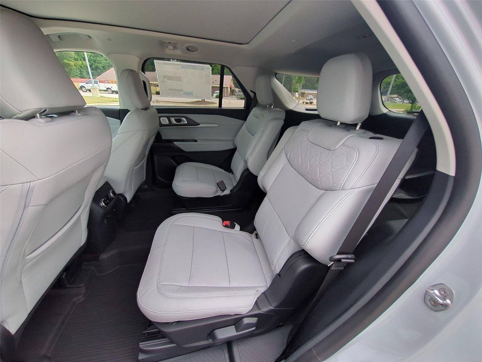 New 2026 Space White Metallic Ford Platinum™ image 34