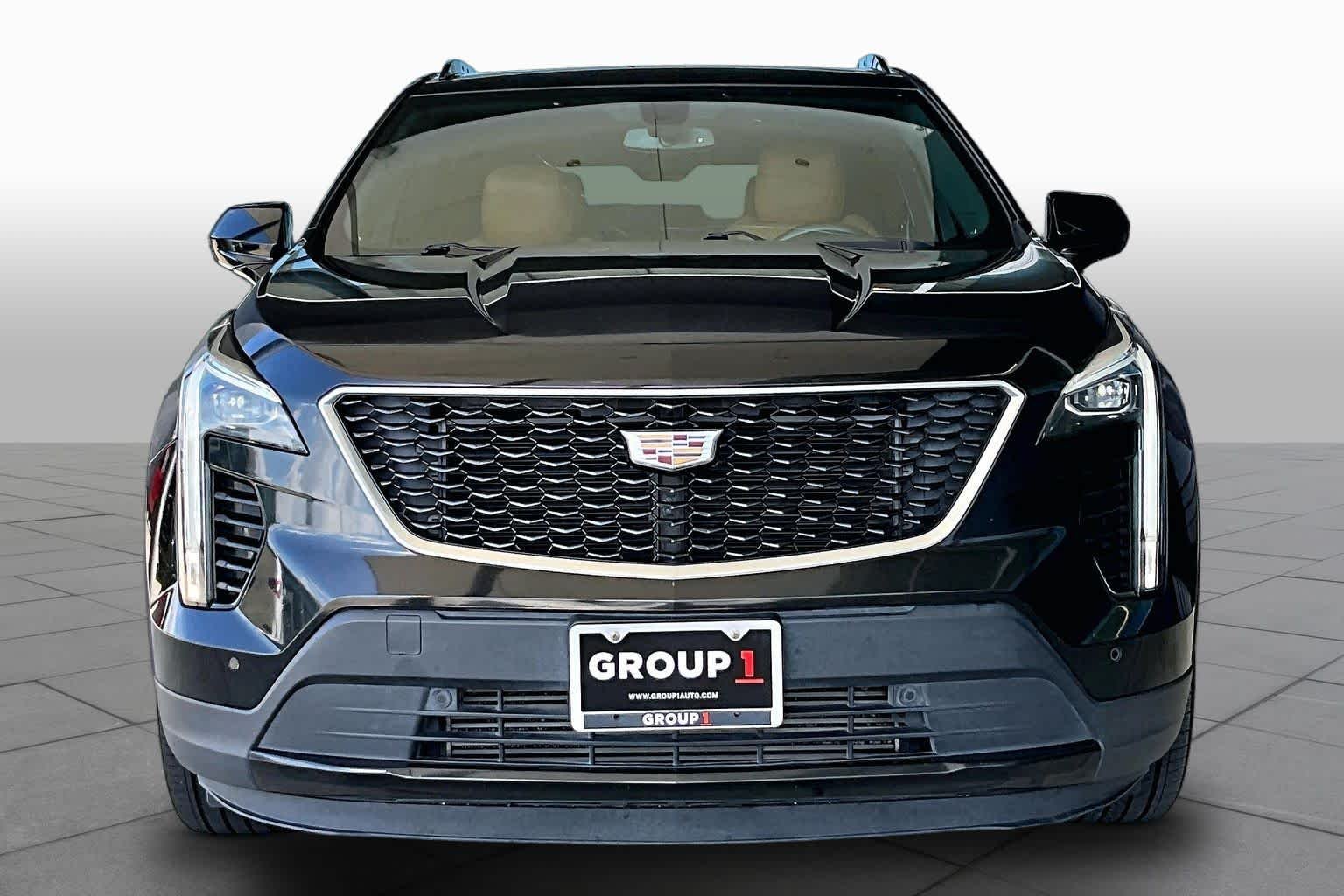 Used 2019 Stellar Black Metallic Cadillac FWD Sport image 4