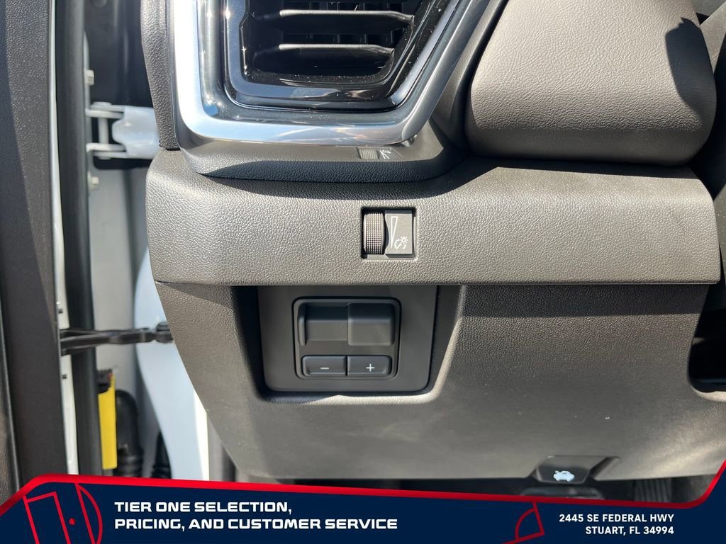 New 2026 Summit White GMC Elevation image 24