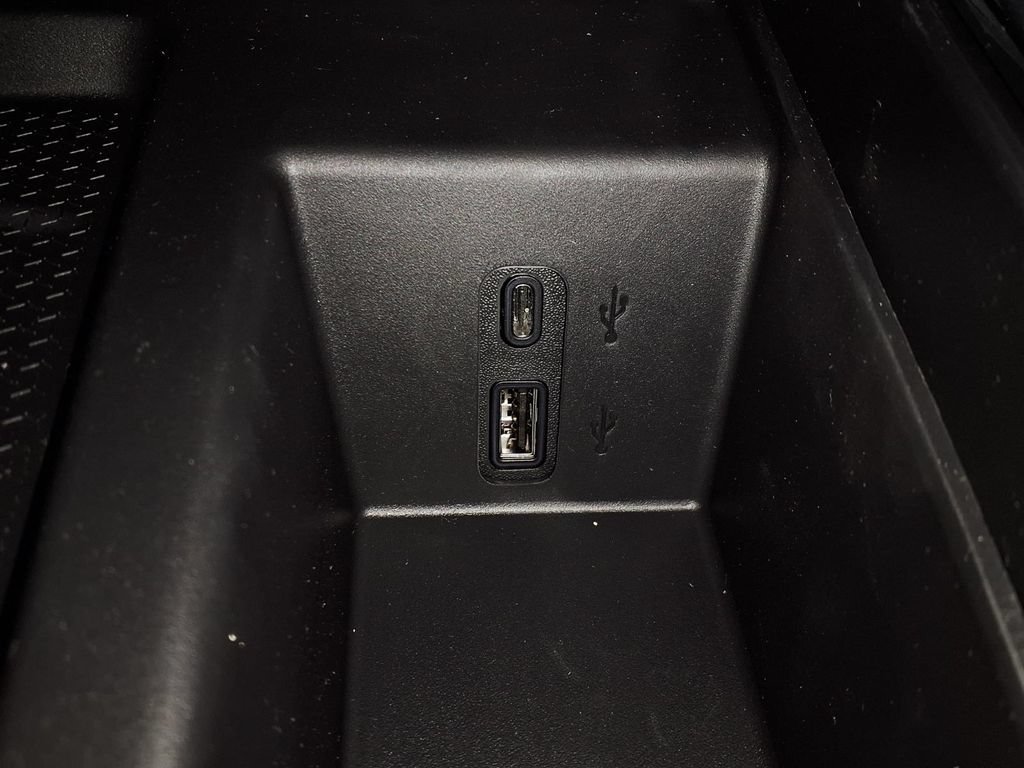 2026 GMC Acadia Elevation - Photo 25