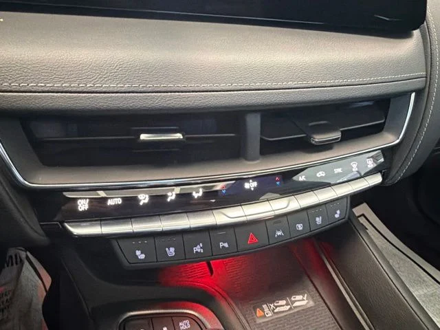 Used 2025 Silver Cadillac Premium Luxury image 28